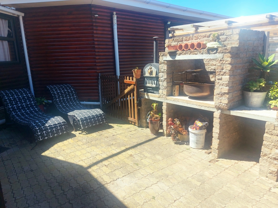 5 Bedroom Property for Sale in De Bakke Western Cape